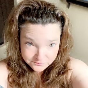 Meet your Posher, Cassandra